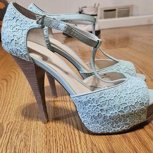 Levity Mint Lace Heels